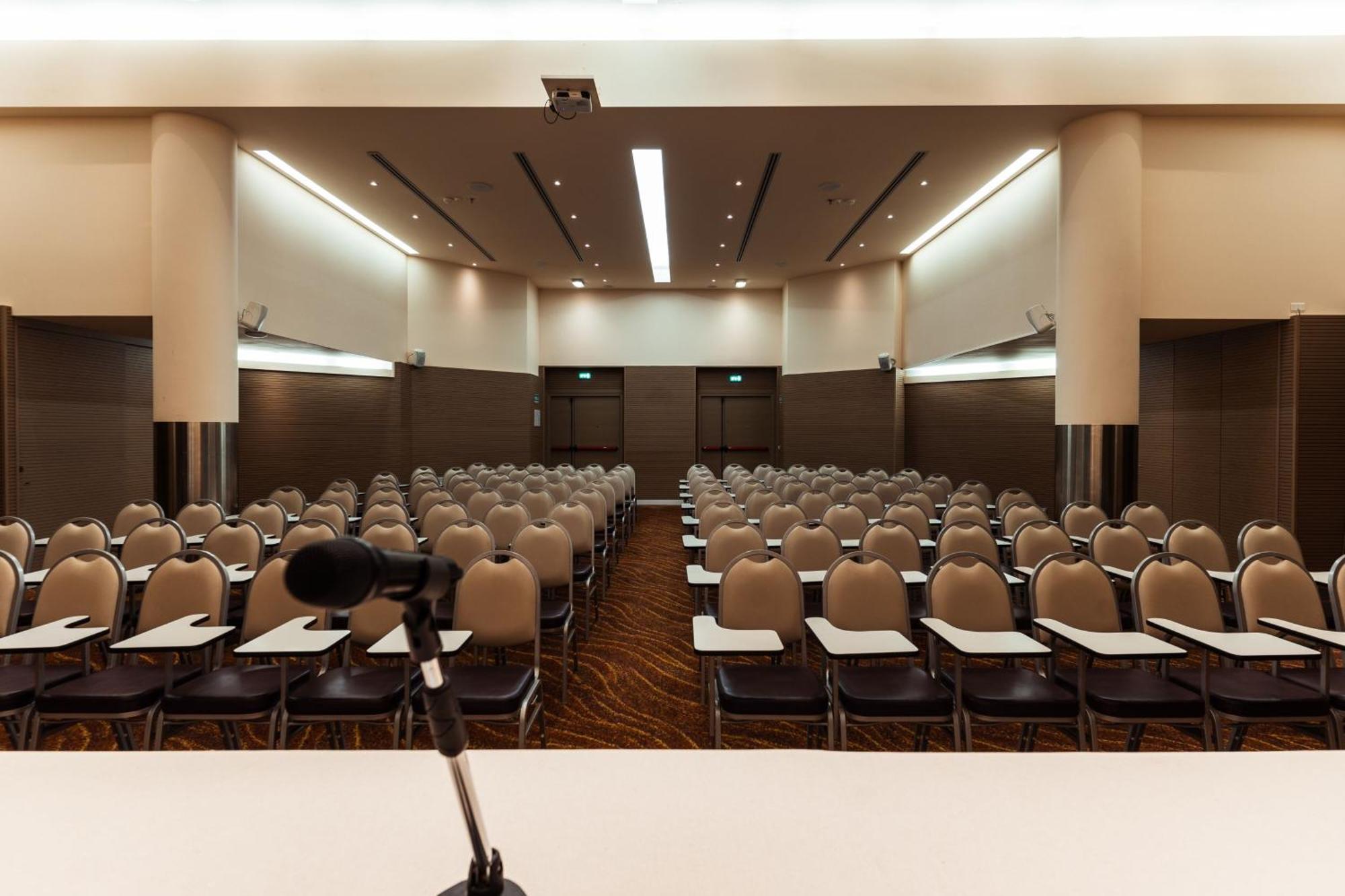 Delta Hotels By Marriott Olbia Sardinia Esterno foto
