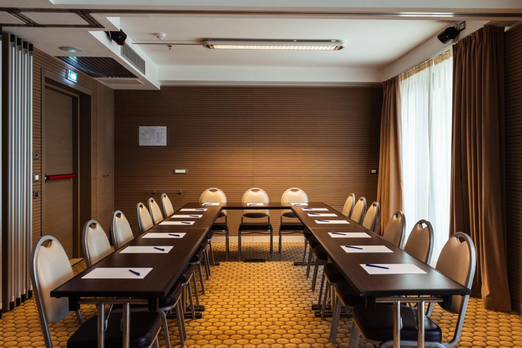 Delta Hotels By Marriott Olbia Sardinia Esterno foto