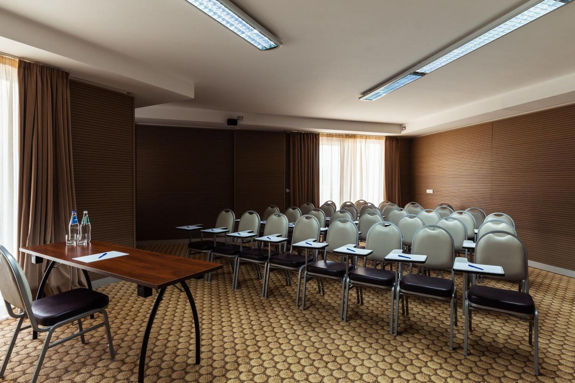 Delta Hotels By Marriott Olbia Sardinia Esterno foto