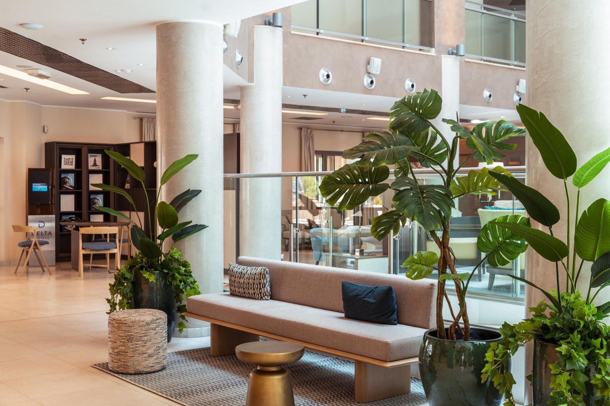 Delta Hotels By Marriott Olbia Sardinia Esterno foto