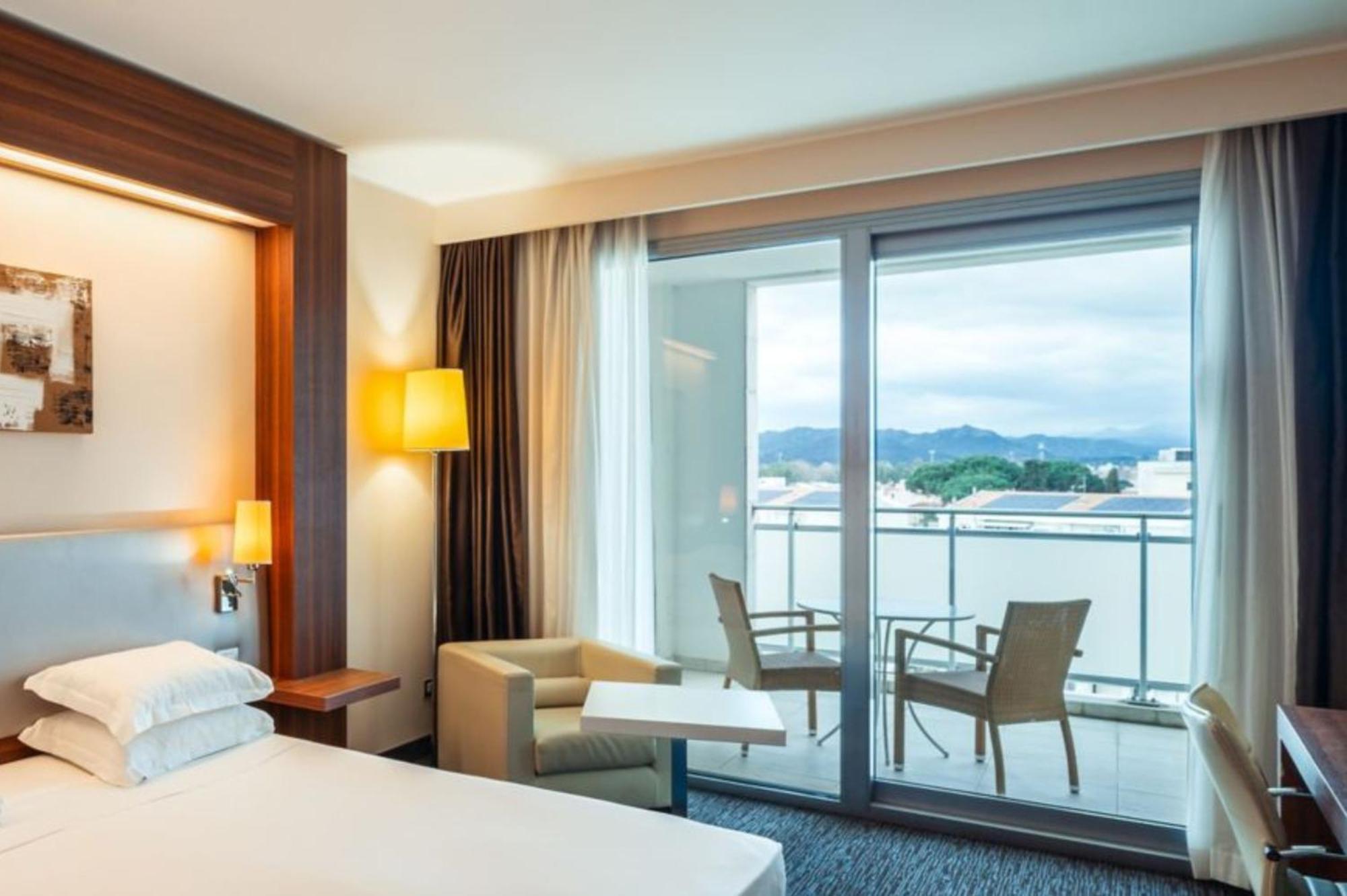 Delta Hotels By Marriott Olbia Sardinia Esterno foto