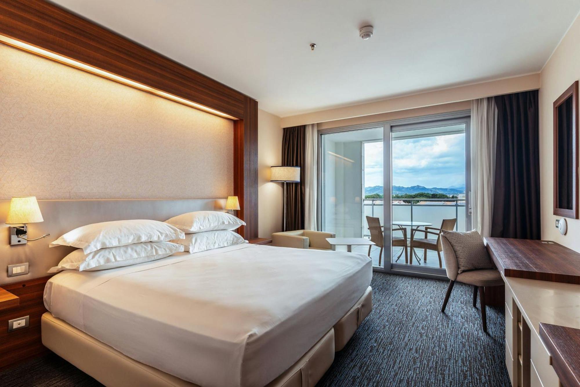 Delta Hotels By Marriott Olbia Sardinia Esterno foto